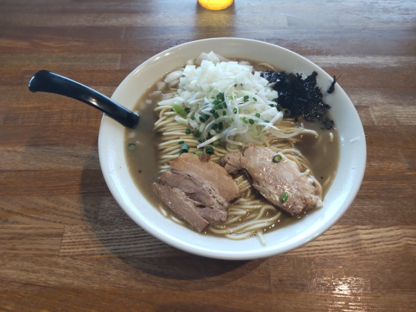 「煮干そば　玉ねぎ　900+100」@中村屋総本山の写真