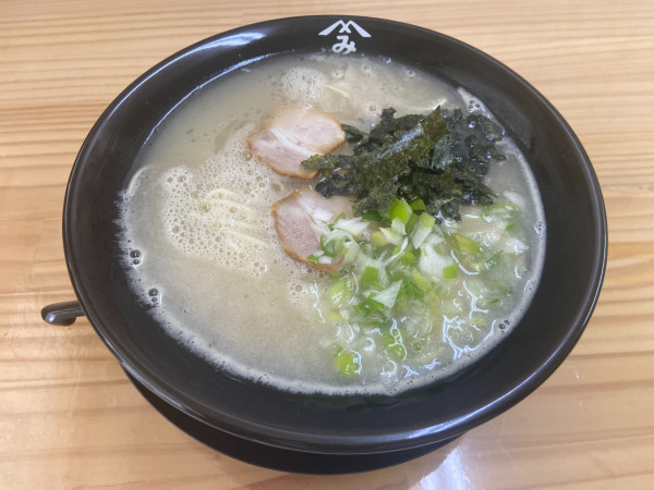 「ラーメン」@やまみラーメンの写真