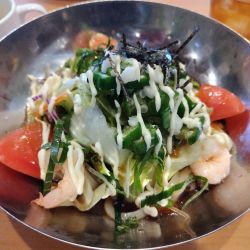 ねばとろサラダうどん：㋗価格　＋ドリンクバー：㋗価格