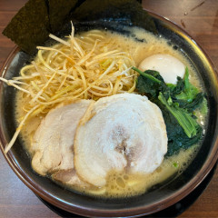 横浜家系ラーメン 龍神家の画像