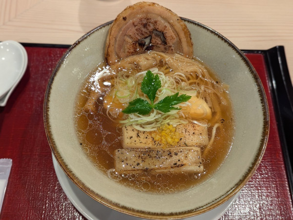「鶏と貝醤油」@麺スタイル谷本家 本町店の写真