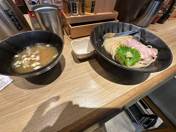 「昆布水つけ麺　1200円9月限定」@つけめん TETSU 武蔵小杉店の写真