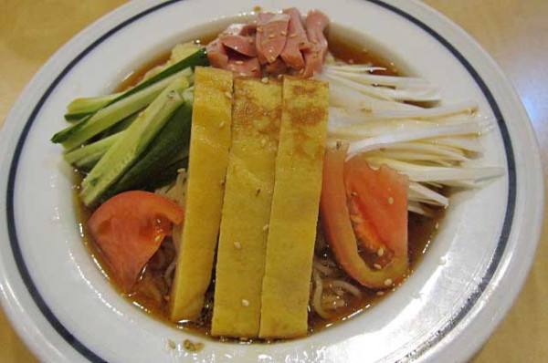 「冷やし中華　800円」@花彫酒家の写真