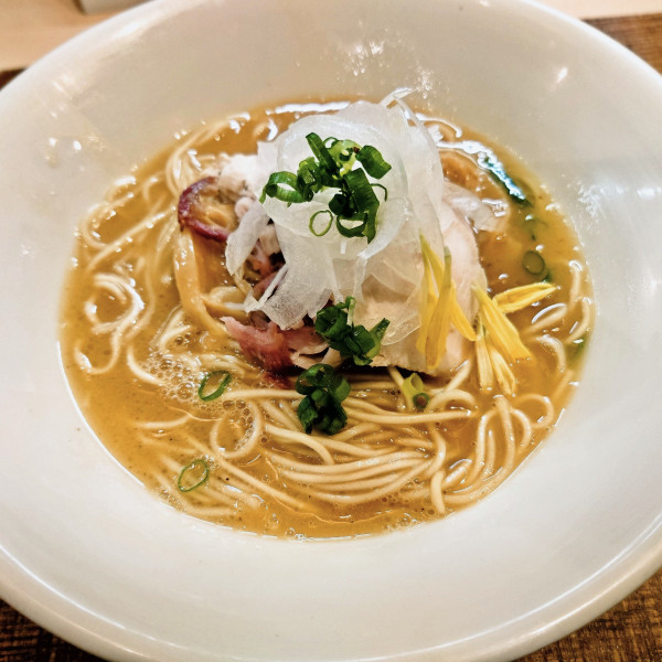 「純鶏濃厚蕎麦＋味付き替玉①」@論露に不二の写真