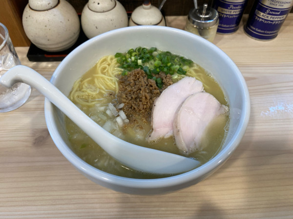 「鶏白湯ラーメン」@らーめん鶏の一の写真
