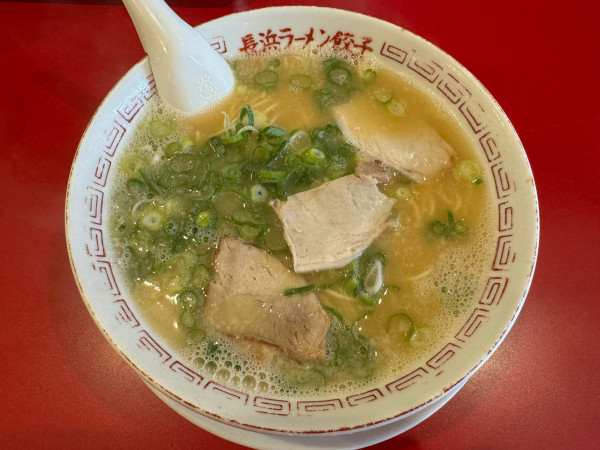 「ラーメン　590円」@長浜ラーメン 長浜御殿 長尾本店の写真