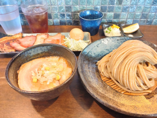 「汁並つけ麺中盛＋特製トッピング」@麺屋みつば＋クローバーの写真