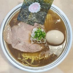 焼き秋刀魚煮干しラーメン大盛り 味玉