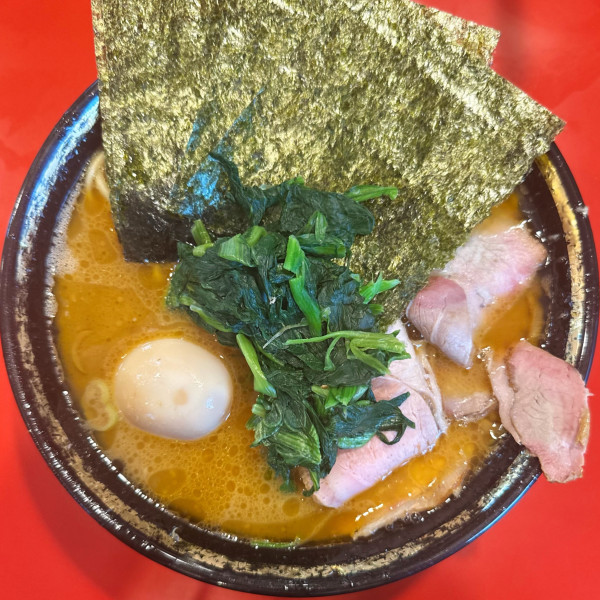 「中盛チャーシューメン 味玉 ライス」@家系総本山 ラーメン吉村家の写真