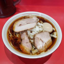 味玉竹岡式ラーメン　900円