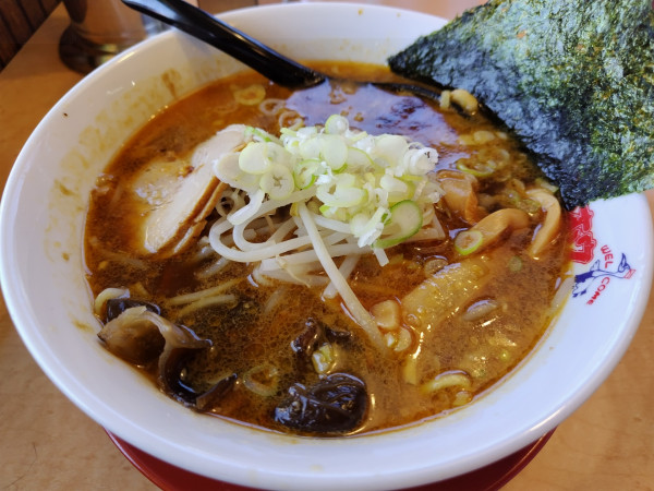 「特製にんにくらーめん」@テンホウ 松本渚店の写真