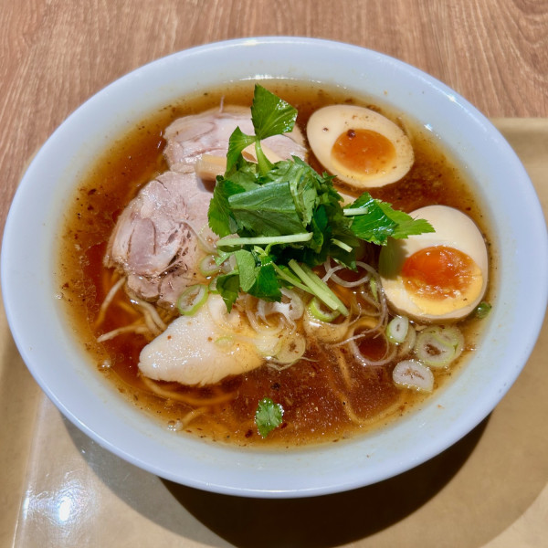 石臼挽き中華そば味玉付(1100円)+味噌バターコーンらあめん(1100円)