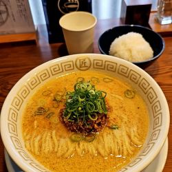 【火曜日限定】坦々麺とごはん