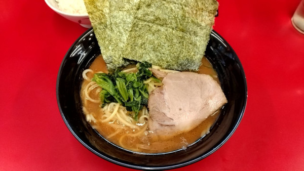 「ラーメン並_750円」@横浜家系ラーメン おうじ家の写真