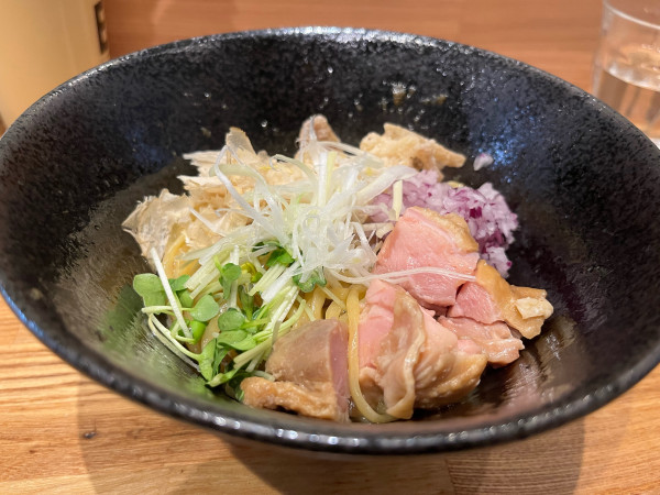 「地鶏まぜそば」@TOMORROW NEVER NOODLESの写真