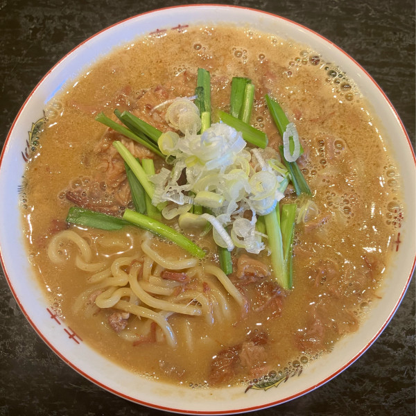 「カレーモツラーメン950円」@麺酒場 丸勝の写真