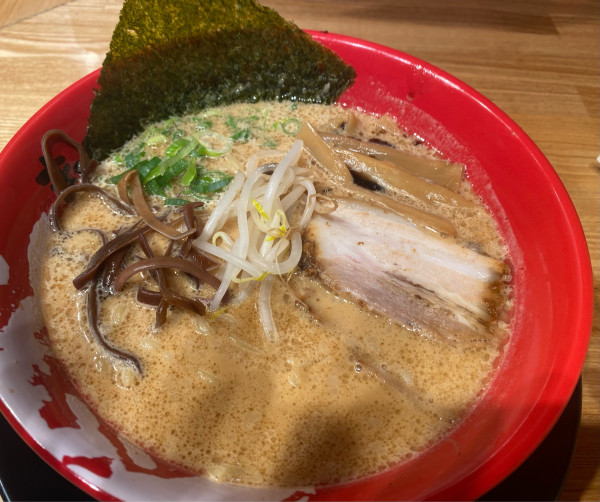「濃厚魚介牛じゃんラーメン　980円」@ラーメンまこと屋 渋谷センター街本店の写真