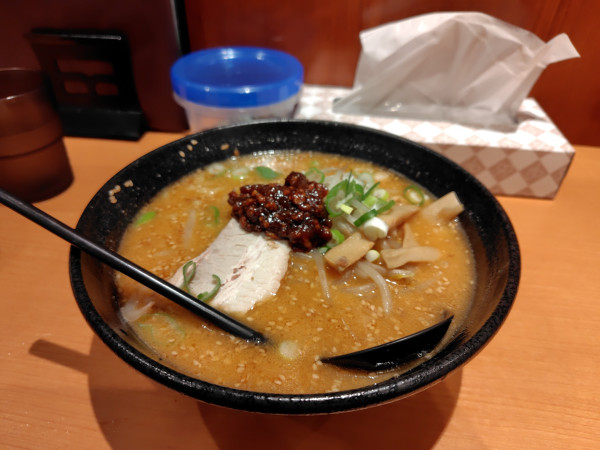 「胡麻味噌麺¥790」@龍ラーメンの写真