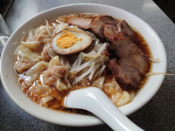 「チャーシューワンタン麺1150円」@中華麺店 喜楽の写真