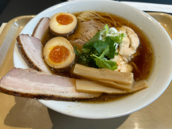 「特製石臼中華そば1400円」@POPUPラーメン 東京ミッドタウン八重洲店の写真
