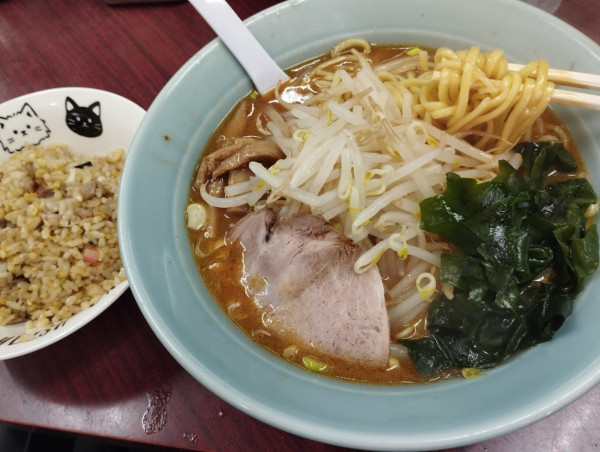「ランチ とんこつ味噌半チャーハンセット(900)」@濱龍の写真