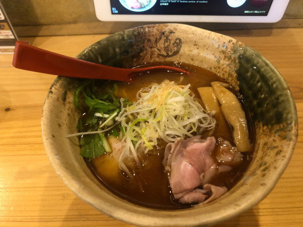 「焼きあご塩らー麺」@焼きあご塩らー麺 たかはし 新宿本店の写真