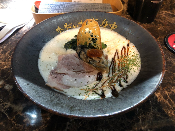 「牡蠣ラーメン」@ただいま、変身中。の写真
