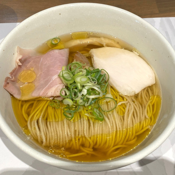「純鶏出汁白醤油そば 1,000円」@中華そば とちの葉の写真