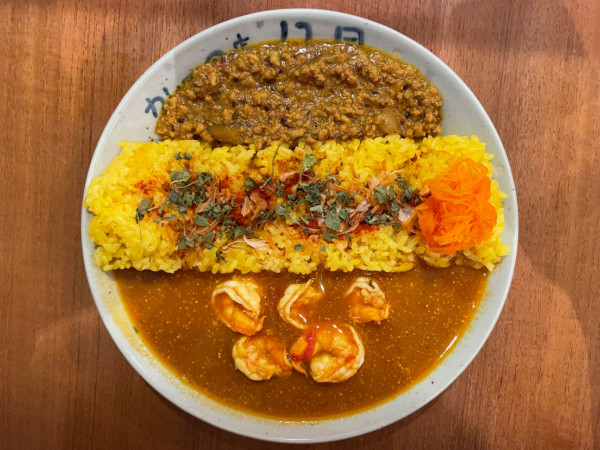 「エビカレー、あいがけキーマ」@カレーの店 八月の写真