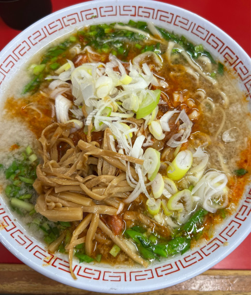 「辛口ホルモン麺」@ラーメンスタンド とん平食堂の写真