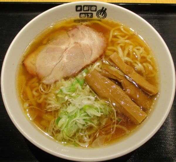 「＜一品香小山＞ラーメン　1250円」@#新宿地下ラーメンの写真