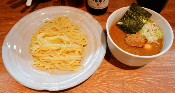 「つけめん（並盛）＋味付玉子＋一番搾り」@風雲児 大宮店の写真