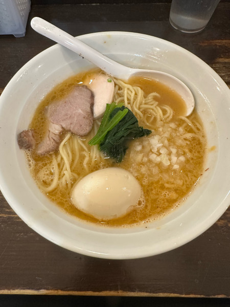 「【期間限定】オマール海老ラーメン+味玉」@濃厚鶏そば 麺屋武一 秋葉原店の写真