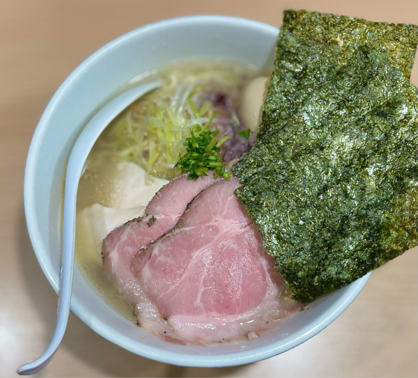 「特製くらむそば(塩)、大盛り」@貝出汁中華そば くらむの写真