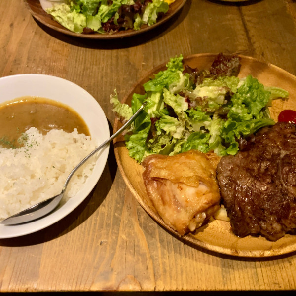 「肉屋のステーキプレート￥1,200＋ミニカレーに変更￥100」@ブッチャーブラザーズの写真