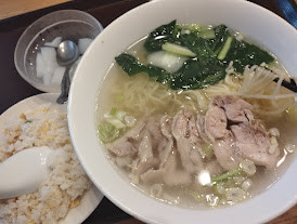 「今週のランチ 鶏肉そば＋半チャーハン(850)」@小林家の写真