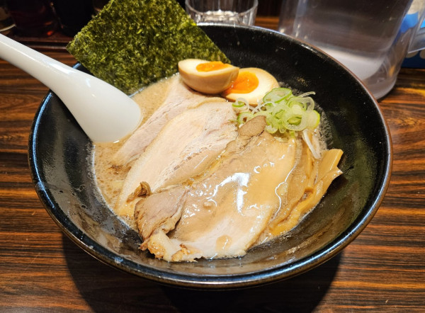 「味玉ラーメン」@ラーメン長山の写真
