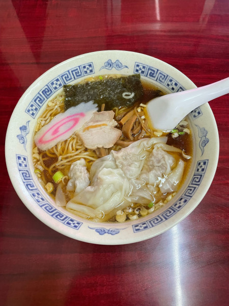「ワンタンメン(750円)」@上海亭の写真