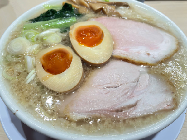 「味玉背脂中華 脂多め（980円）」@ラーメン みなみの写真