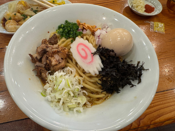 「味玉にんにく油そば」@麺's キッチン RIRIの写真