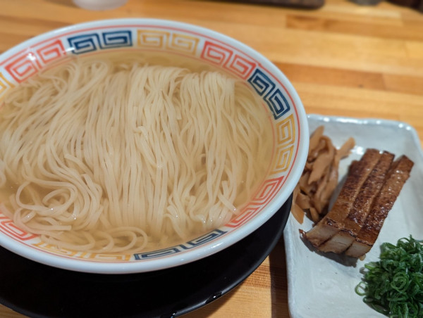 「夏限定猫舌中華そば」@麺や 清流の写真