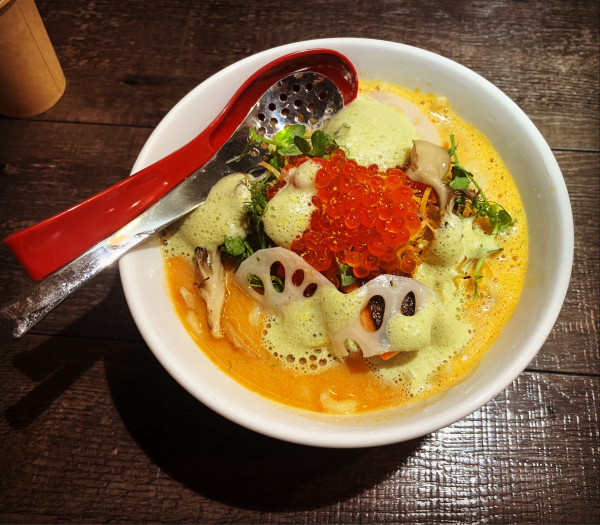 「限定　秋鮭の濃厚はらこ麺」@ラーメン カラテキッドの写真