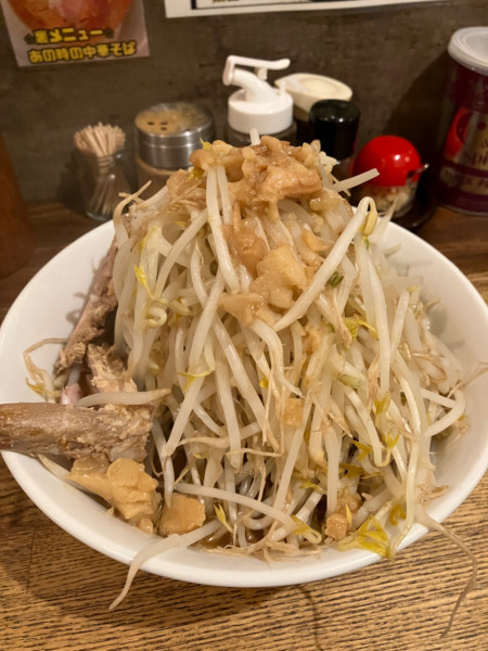 「ラーメン200g（880円）」@高木のぶぅの写真