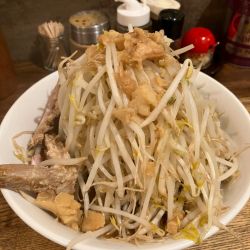 ラーメン200g（880円）