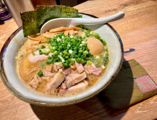 「得製らーめん」@風雲児 東京ラーメン横丁店の写真
