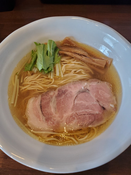 「白醤油らーめん」@麺や ひろせ 平塚横内店の写真