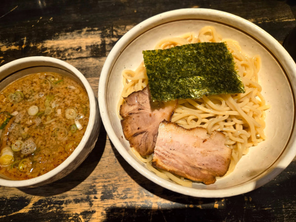 「つけそば中盛+チャーシュー」@中華そば しながわの写真