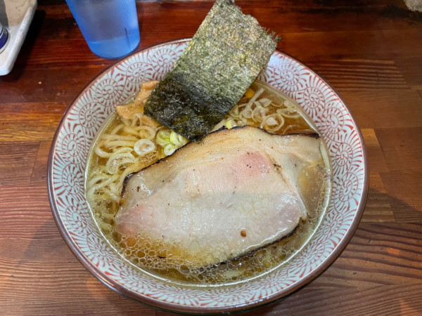 「淡麗琥珀そば(醤油)」@麺や 燦虎の写真