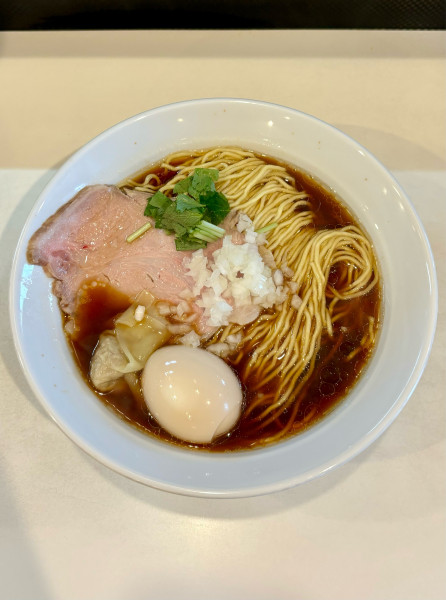 「中華そば大盛味玉（880+120C）」@中華そば専門店 一六食堂の写真