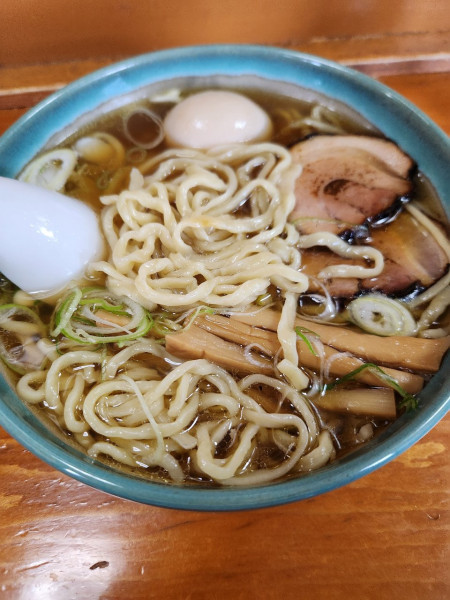 「大盛りラーメン」@手打ちらーめん かえでの写真